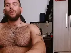 Amateur Adult Webcams of dominantthewolf
