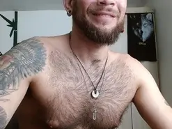 Amateur Free Porn Cam of dominantthewolf