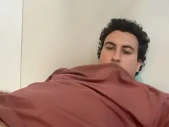 Amateur Live Sex Cam of alvaromaranon20
