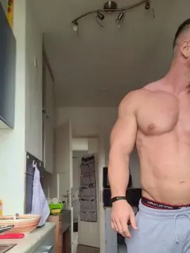 Cam4 Watch Live Sex Cams of yumyum18