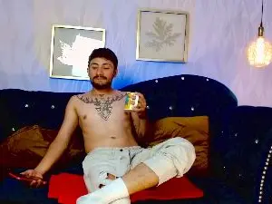 Cam4 Watch Live Sex Cams of NoahSantoss
