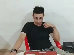 Cam4 Free Porn Cam of alexeert