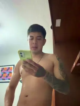 Cam4 Live Sex Cam of Freshmen1