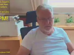 Cam4 Free Live Porn of subbear1968
