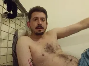 Cam4 Live Porn of GutsXbsk