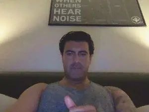 Cam4 Live Sex of luiso2905