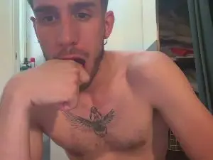 Cam4 Live Sex Cam of Dorian3232