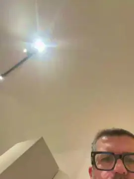 Cam4 Free Live Porn of Mikelele75
