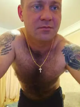 Cam4 Free Live Porn of Crek666