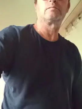 Cam4 Live Porn of georgio47