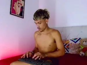 Cam4 Nude Webcam of angel_foxc_