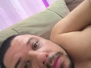 Cam4 Live Porn of Gordinhobc