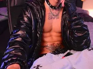 Cam4 Free Live Porn of DemonKushx