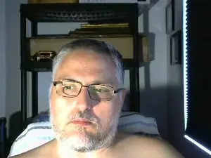Cam4 Free Live Porn of toptopmen