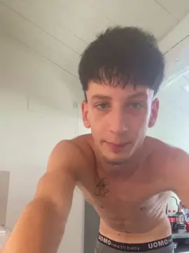 Cam4 Nude Webcam of Leonardo250606