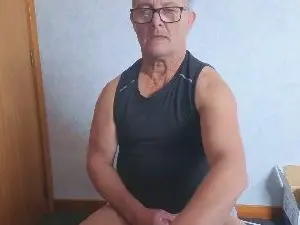 Cam4 Live Sex of bigballnz