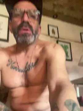 Cam4 Free Live Porn of Renzo2025