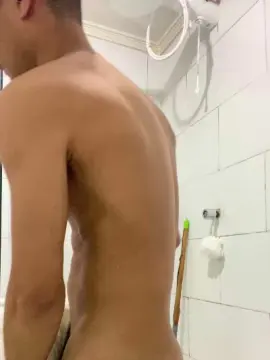 Cam4 Watch Live Sex Cams of lucas7285
