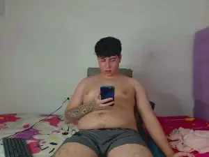 Cam4 Nude Webcam of bruce_max