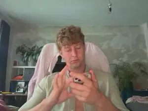 Cam4 Watch Live Sex Cams of Heikhoe69