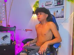 Cam4 Sex Cam of Taylor_Black_