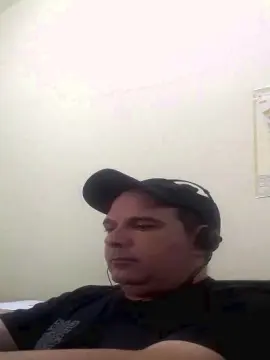 Cam4 Watch Live Sex Cams of Gatinho2025