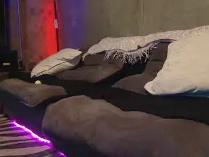 Cam4 Live Sex Cam of bigbigbig_sexy
