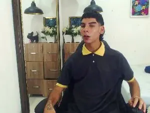 Cam4 Free Porn Cam of Camilo_Boyxx