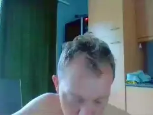 Cam4 Live Porn of bertolini83