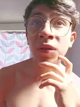 Cam4 Live Porn of lion3hdz1