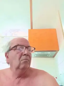 Cam4 Watch Live Sex Cams of minuzzo61