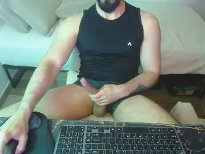 Cam4 Live Porn of Lealboy