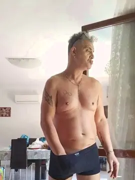 Cam4 Live Sex of franco__747
