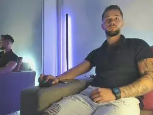 Cam4 Live Sex Cam of Nikcholasx1