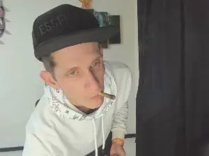 Cam4 Nude Webcam of Master_Skater