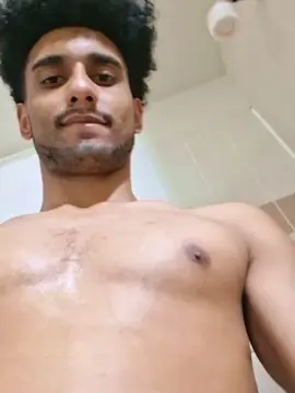 Cam4 Nude Webcam of MrStealUrgirl77