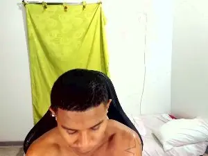 Cam4 Private Sex Chat of Malone3lg