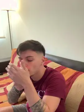 Cam4 Free Porn Cam of ThomasRM98