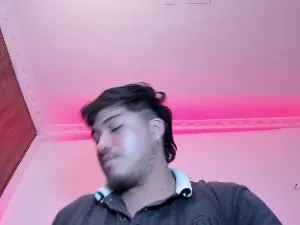 Cam4 Live Porn of Oilmen22