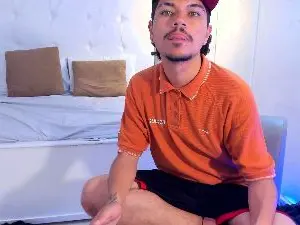 Cam4 Best live sex cam show of Briian__