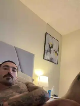 Cam4 Live Sex Cam of BigDickJohnny25