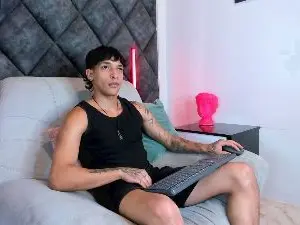 Cam4 Sex Chat of KroyWave