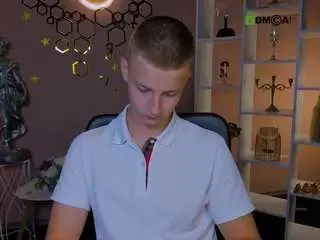 Camsoda Nude Webcam of noah-nero