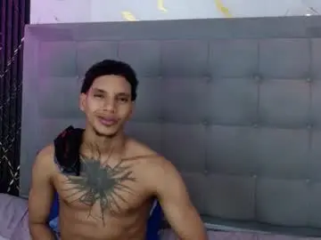 Chaturbate Free Porn Cam of owen_blaze3