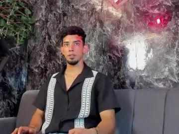 Chaturbate Watch Live Sex Cams of prince_arthur77