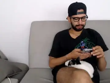 Chaturbate Sex Cam of adrian_falcon