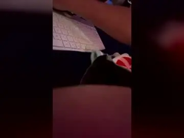 Chaturbate Best live sex cam show of waynedangle