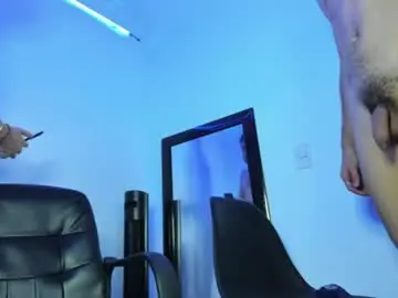 Chaturbate Free Porn Cam of jean_and_paulxl