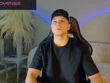 Chaturbate Live Sex Cam of noah_clarkk