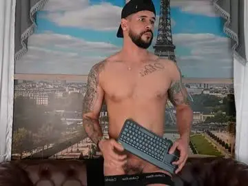 Chaturbate Nude Webcam of petesevans_1